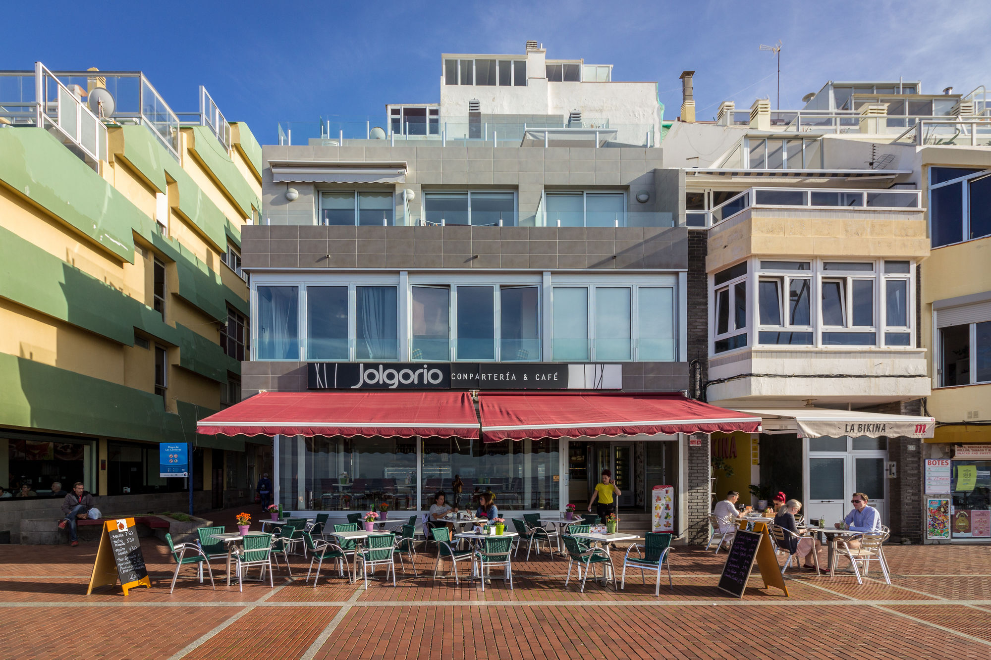 Roof Canteras